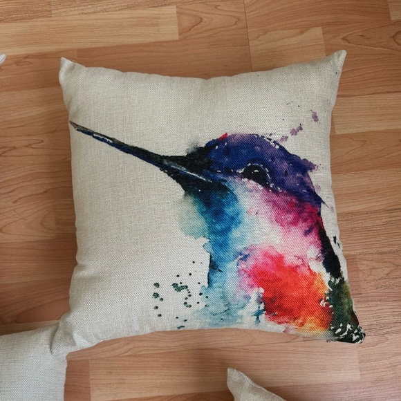 Humming birds pillow - Picture 3 of 6
